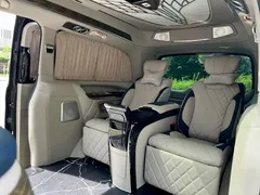 2022 Mercedes-Benz V-Class V 260 L Long Wheelbase Premium, чёрный — фото 10