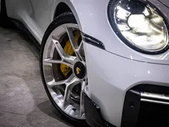 2022 Porsche 911 Turbo S 3.7T, белый — фото 4