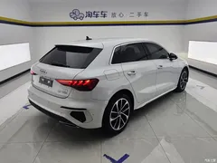 2022 Audi A3 Sportback 35 TFSI aggressive sports version — фото 3