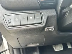 2023 Kia Seltos 1.5L CVT Luxury, белый — фото 25