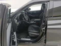 2022 Toyota Crown Kluger 2.5L HEV 4WD Flagship — фото 9