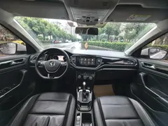 2022 Volkswagen T-Roc 280TSI DSG 2WD Comfort Plus, белый — фото 6