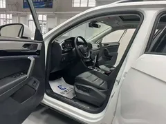 2022 Volkswagen Tayron 330TSI 2WD, белый — фото 11