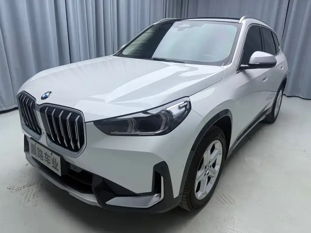 2023 BMW X1