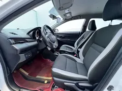 2022 Toyota Yaris L Zhixuan X 1.5L CVT PLUS, белый — фото 9
