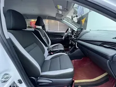 2022 Toyota Yaris L Zhixuan X 1.5L CVT PLUS, белый — фото 18