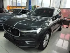 2021 Volvo XC60 T5 4WD Luxury — фото 2