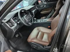 2021 Volvo XC60 T5 4WD Luxury — фото 15