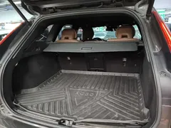 2021 Volvo XC60 T5 4WD Luxury — фото 19