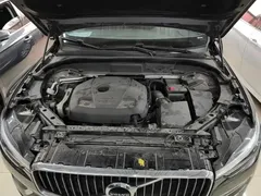 2021 Volvo XC60 T5 4WD Luxury — фото 20