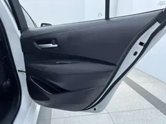 2022 Toyota Levin 185T CVT Luxury, белый — фото 17
