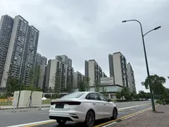 2022 Geely Emgrand 1.5L CVT, белый — фото 9