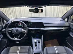 2023 Volkswagen Golf 280TSI DSG R-Line, белый — фото 10
