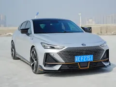 2022 Changan UNI-V 1.5T Sport — фото 5