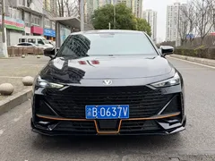 2022 Changan UNI-V 1.5T Sport, чёрный — фото 5