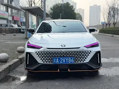 2023 Changan UNI-V 2.0T, белый — фото 2