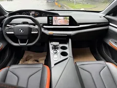 2023 Changan UNI-V 1.5T Premium Type, белый — фото 7