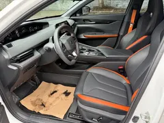 2023 Changan UNI-V 1.5T Premium Type, белый — фото 8
