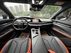 2023 Changan UNI-V 1.5T Premium Type, белый — фото 9