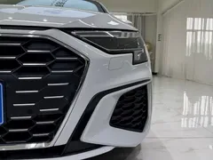 2022 Audi A3L Limousine 35 TFSI, белый — фото 9