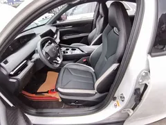 2023 Changan UNI-V 1.5T, белый — фото 15