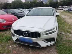 2021 Volvo S60 T4 Luxury, белый — фото 3