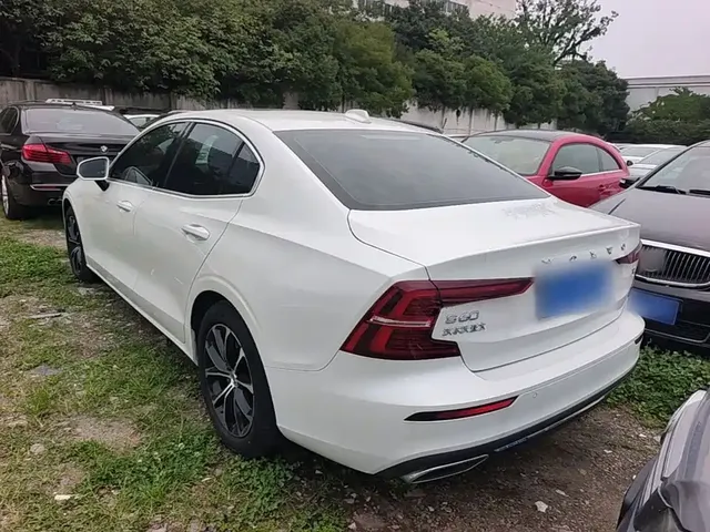 2021 Volvo S60 T4 Luxury