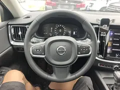 2021 Volvo S60 T4 Luxury, белый — фото 11