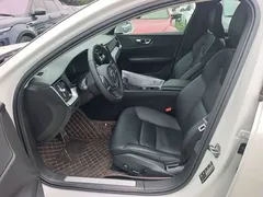 2021 Volvo S60 T4 Luxury, белый — фото 15