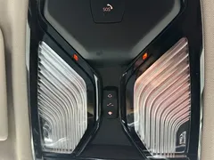2023 BMW 3 Series 320Li M Sport Package, белый — фото 24