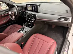 2023 BMW 5 Series 530Li Leading M Sport Package, белый — фото 15