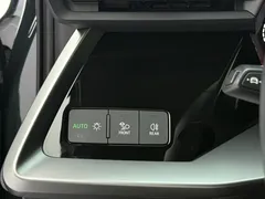 2022 Audi A3L Limousine 35 TFSI Fashion Sport, зелёный — фото 20
