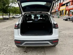 2023 Volkswagen Tayron 280TSI 2WD Plus, белый — фото 14