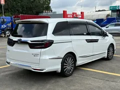 2022 Honda Elysion 2.0L e:HEV Luxury, белый — фото 4
