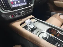 2023 Volvo S90, чёрный — фото 17