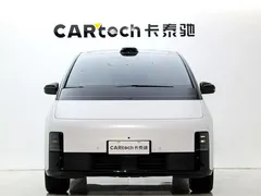 2024 Li Auto MEGA Ultra, белый — фото 3