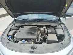 2022 Changan UNI-V 1.5T Premium — фото 20