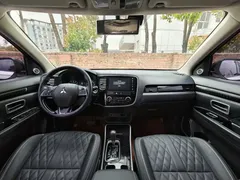 2021 Mitsubishi Outlander 2.0L 2WD 7, белый — фото 18