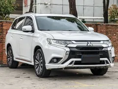 2021 Mitsubishi Outlander 2.0L 2WD 7, белый — фото 25