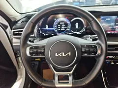 2021 Kia K5 380T GT-Line, белый — фото 7