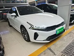 2021 Kia K5 380T GT-Line, белый — фото 22