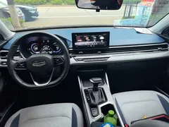 2022 Geely Emgrand 1.5L CVT, синий — фото 10