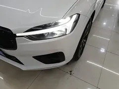 2021 Volvo XC60 4WD Sport, белый — фото 18