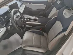 2023 Geely Preface 2.0TD Premium, белый — фото 12