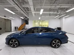 2021 Hyundai Elantra 1.5L CVT GLX Elite, синий — фото 3