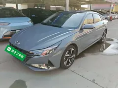 2022 Hyundai Elantra 1.5L CVT LUX Premium — фото 1