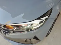 2022 Hyundai Elantra 1.5L CVT LUX Premium — фото 24