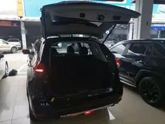2021 Nissan X-Trail 2.0L CVT 2WD XL Premium, чёрный — фото 15
