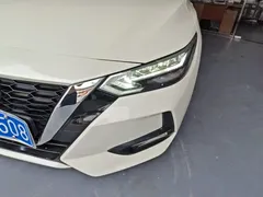2021 Nissan Sylphy 1.6L XL CVT, белый — фото 3