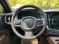 2023 Volvo S90 — фото 12